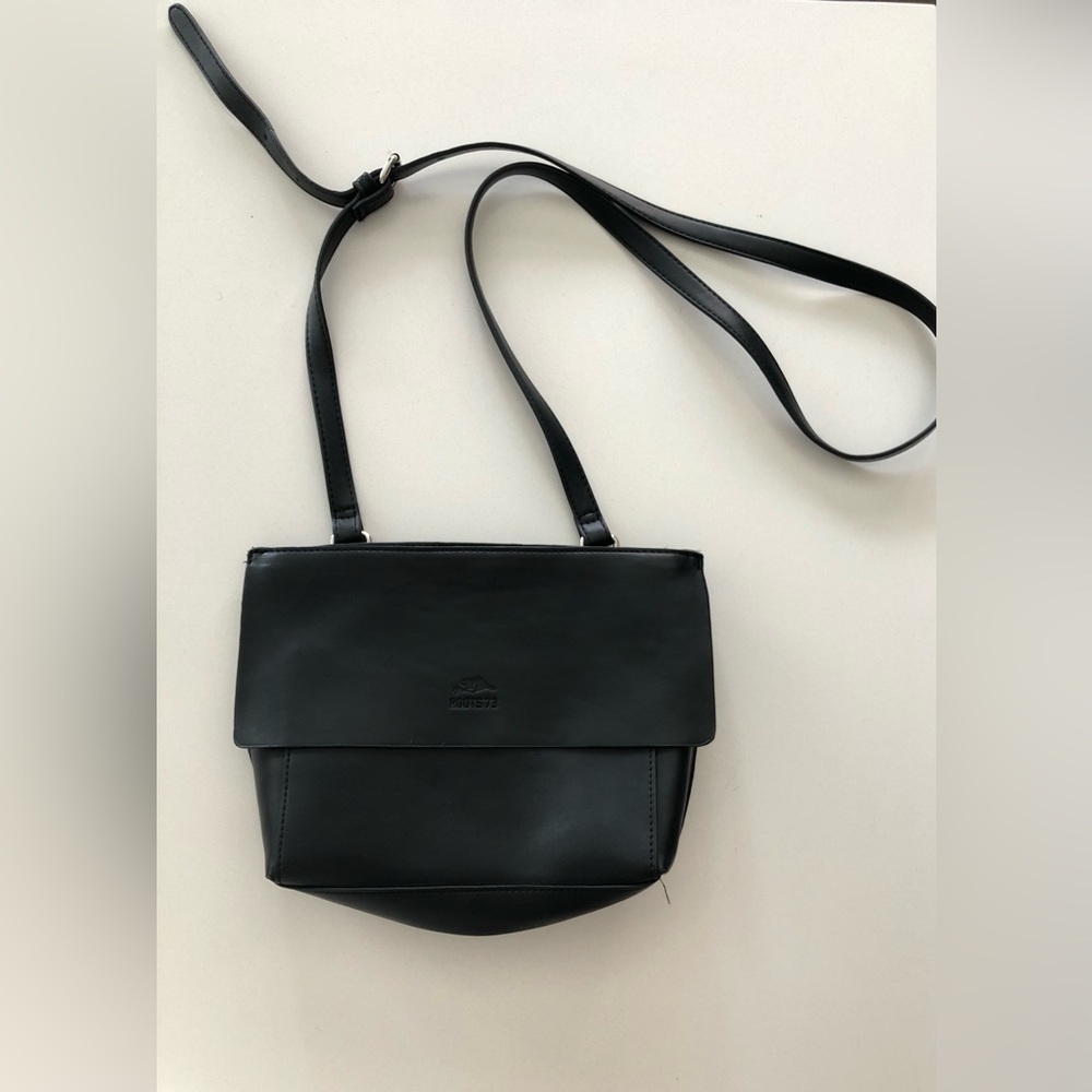 Roots crossbody bag
